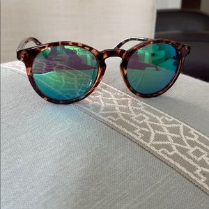 Polarized Sunski/Dipsea sunglasses